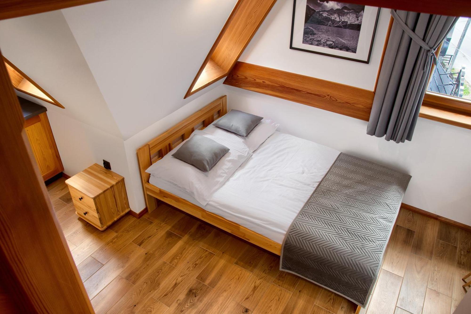 Modrzewiowa Apartamenty 포로닌 외부 사진