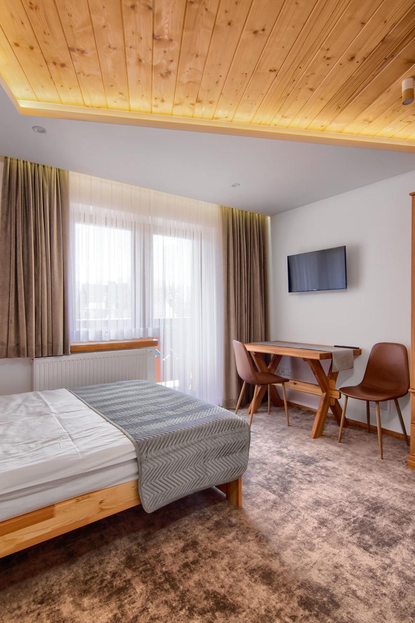 Modrzewiowa Apartamenty 포로닌 외부 사진